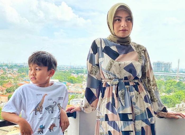 Kebersamaan Nathalie Holscher dan putra bungsu Sule, Ferdi