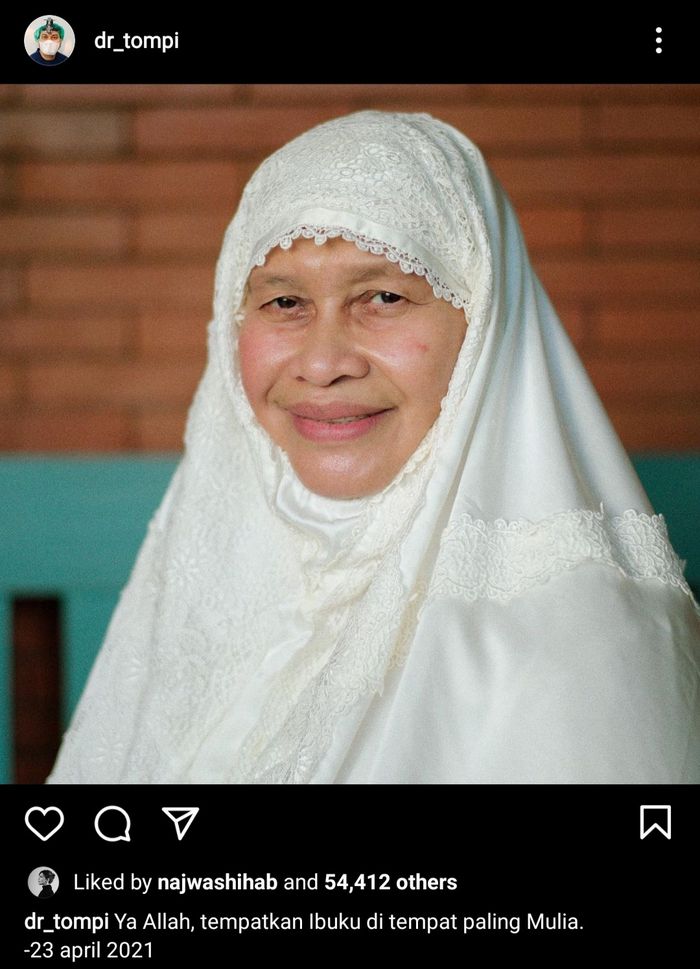 Tompi berduka atas kepergian ibunda tercinta