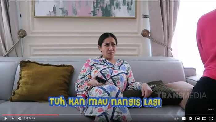 Nagita Slavina menangis permintaannya ditolak Raffi Ahmad.