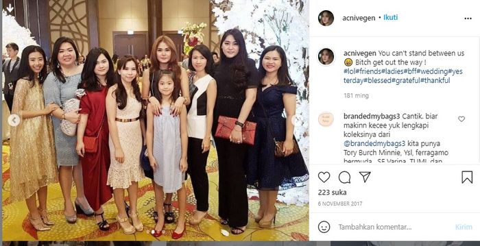 Mantan istri Kapten Vincent Raditya dan teman-temannya.
