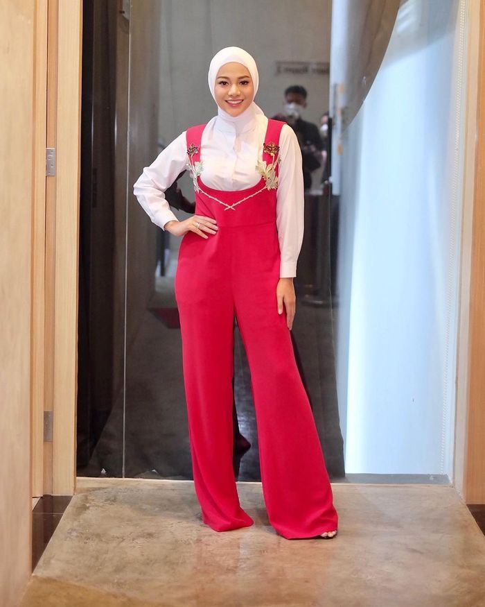 OOTD hijab <a href='https://makassar.tribunnews.com/tag/aurel-hermansyah' title='Aurel Hermansyah'>Aurel Hermansyah</a>