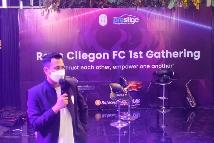 CEO RANS Cilegon FC, Raffi Ahmad dalam acara buka bersama di Prestige Motors Cars, Minggu (2/5/2021).