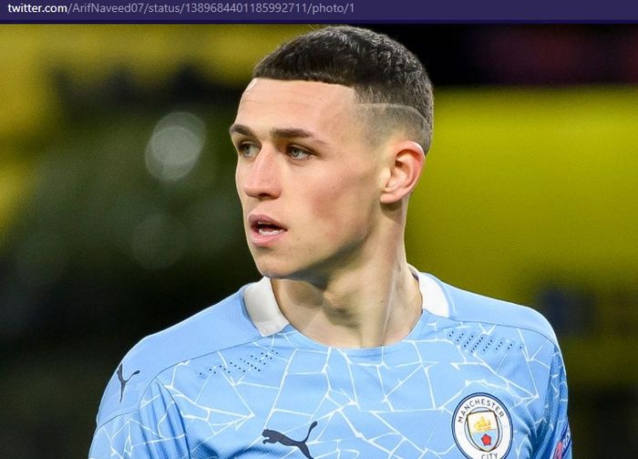 Anak ajaib Manchester City, Phil Foden, dipuji sebagai pemain muda terbaik di dunia dengan level di atas bomber andalan Borussia Dortmund, Erling Haaland.