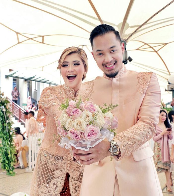 Kakak Nia Ramadhani menikah