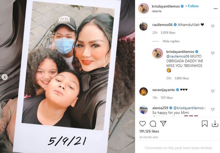 Krisdayanti semringah ketika dikunjungi Azriel Hermansyah