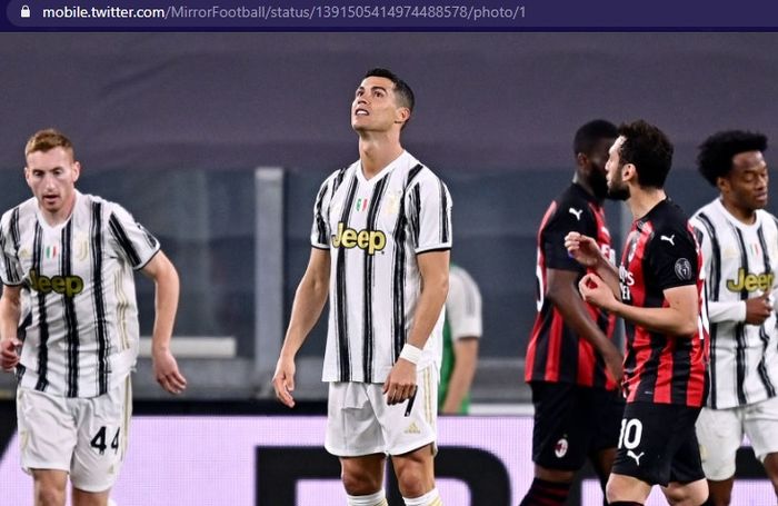 Ekspresi Cristiano Ronaldo dalam partai Juventus vs AC Milan di Liga Italia, 9 Mei 2021.