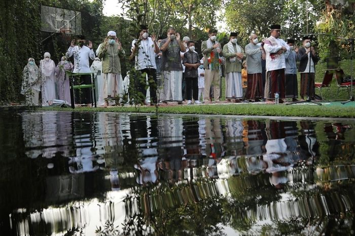 Rumah Anies Baswedan dijadikan tempat berkumpul dan salat Idul Fitri 2021