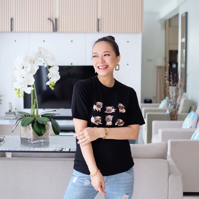 Ruang tamu di rumah Yuanita  Christiani