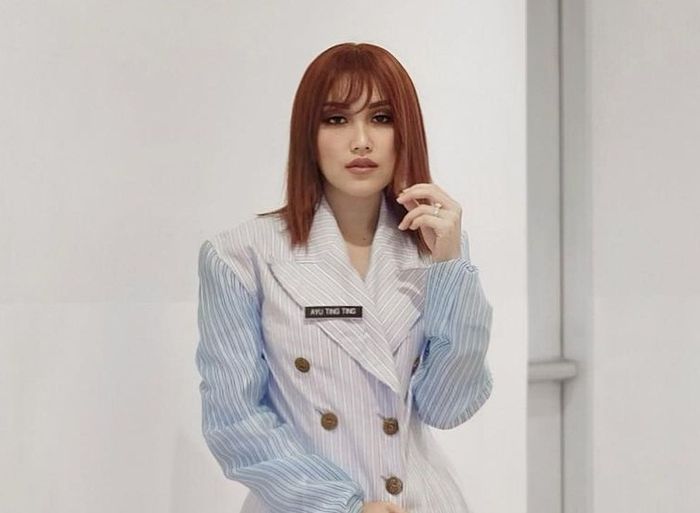Bak Urat Malunya Putus, <a href='https://tribunmedan.cfd/tag/ayu-ting-ting' title='Ayu Ting Ting'>Ayu Ting Ting</a> Kembali Panen Hujatan Setelah Tampil Cuma Berbalut Handuk Saat Terima Tamu