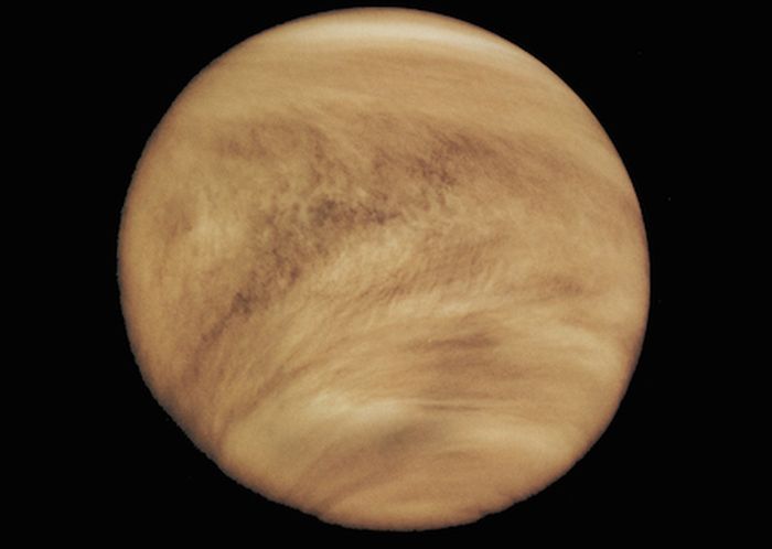 Ciri-Ciri dan Karakteristik Planet Venus, Planet yang Serupa dengan