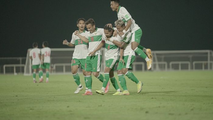 Perayaan gol Evan Dimas, dalam laga uji coba timnas Indonesia vs Oman, di Stadion The Seven's, Dubai, Uni Emirate Arab, pada Sabtu (29/5/2021).