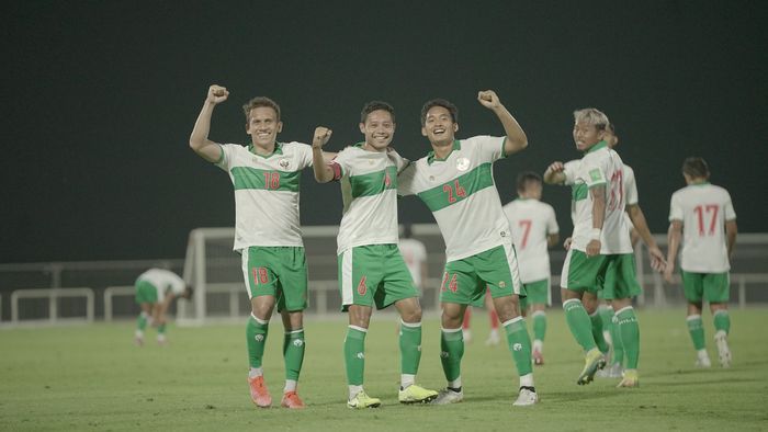 Perayaan gol Evan Dimas, dalam laga uji coba timnas Indonesia vs Oman, di Stadion The Seven's, Dubai, Uni Emirate Arab, pada Sabtu (29/5/2021).