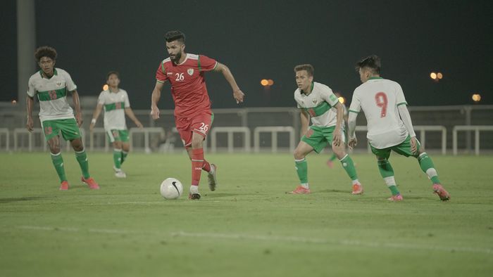 Laga uji coba timnas Indonesia vs Oman, di Stadion The Seven's, Dubai, Uni Emirate Arab, pada Sabtu (29/5/2021).