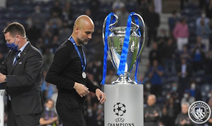 Pep Guardiola gagal mempersembahkan trofi Liga Champions bagi Manchester City usai takluk dari Chelsea di partai final.