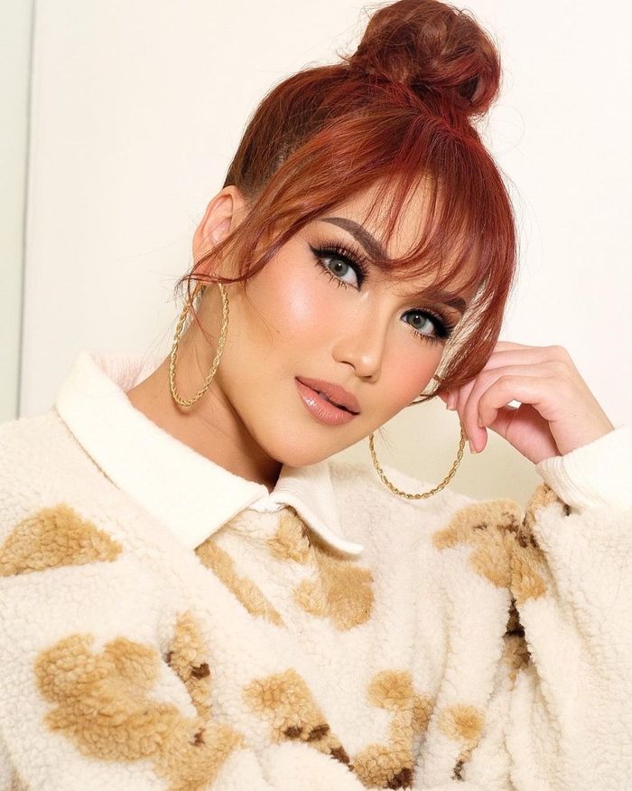  Pedangdut Ayu Ting Ting Tampil Bergaya Korean Look yang Banjir Pujian Netizen Hingga Disebut Mirip Song Hye Kyo