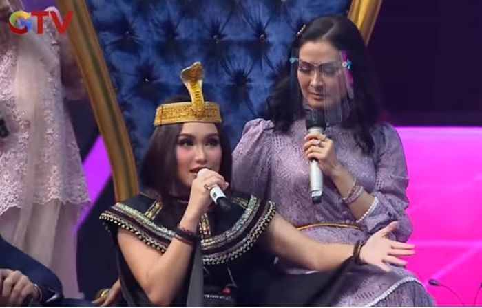 Ayu Ting Ting klarifikasi video elus bahu Andre Taulany