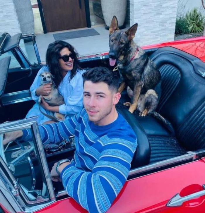 Mobil mewah Nick Jonas