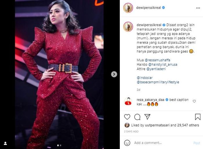 Postingan <a href='https://tribunmedan.cfd/tag/dewi-perssik' title='Dewi&nbsp;Perssik'>Dewi&nbsp;Perssik</a> yang menyinggung soal kehidupan penuh <a href='https://tribunmedan.cfd/tag/sandiwara' title='sandiwara'>sandiwara</a>