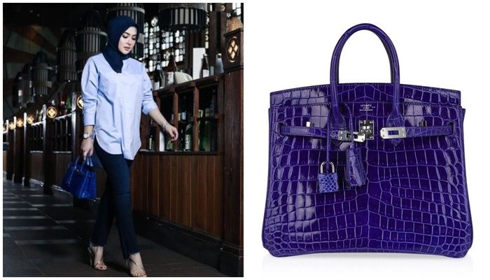Syahrini pakai tas Hermes 'Birkin 25 bag blue electric vivid jewel shiny niloticus crocodile with palladium hardware' Rp 1.386.998.000, penampilannya bikin salfok netizen.