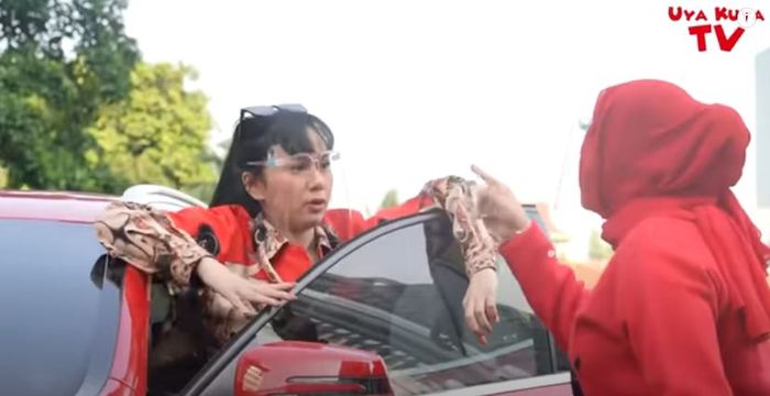 Tangkap layar YouTube.com/Uya Kuya TV
Astrid Kuya melabrak Denise karena sang selebgram sudah menjelek-jelekkan anaknya