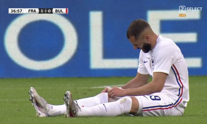 Karim Benzema mengalami cedera saat timnas Prancis melawan timnas Bulgaria dalam laga persahabatan, Selasa (8/6/2021).