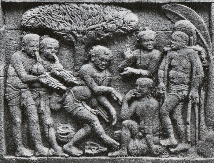 Menilik Gaya Berbusana Jawa Kuno, Melalui Relief Karmawibhangga - Semua