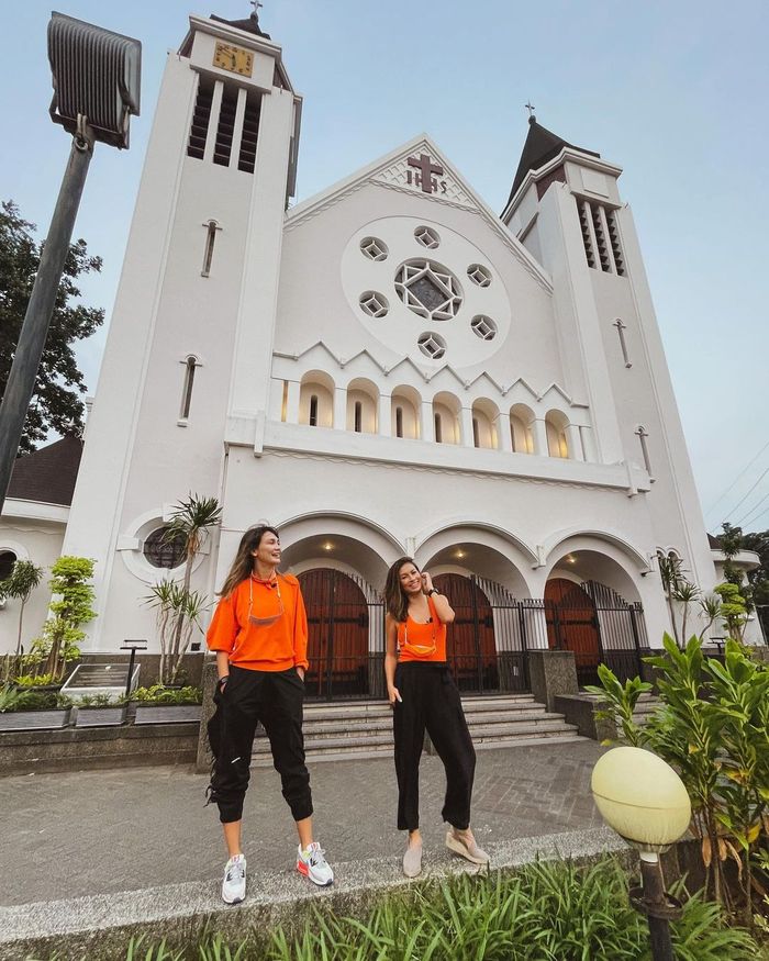Foto pengusaha <a href='https://manado.tribunnews.com/tag/marianne-rumantir' title='Marianne Rumantir'>Marianne Rumantir</a> yang sukses membuat pundi-pundi uang <a href='https://manado.tribunnews.com/tag/luna-maya' title='Luna Maya'>Luna Maya</a> bertambah Rp 15,4 miliar di tengah pandemi.