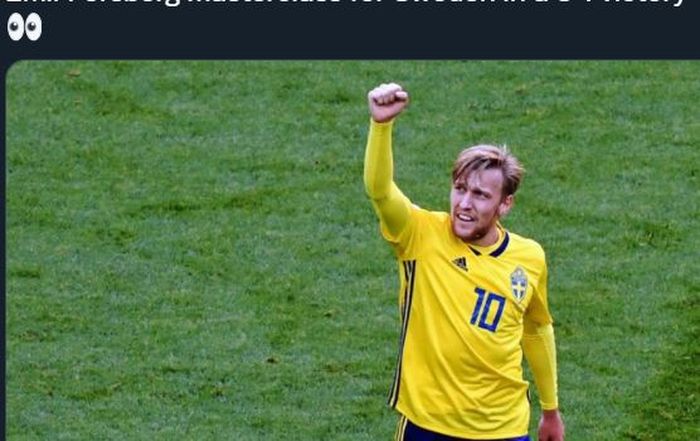 Selebrasi gol gelandang timnas Swedia, Emil Forsberg.