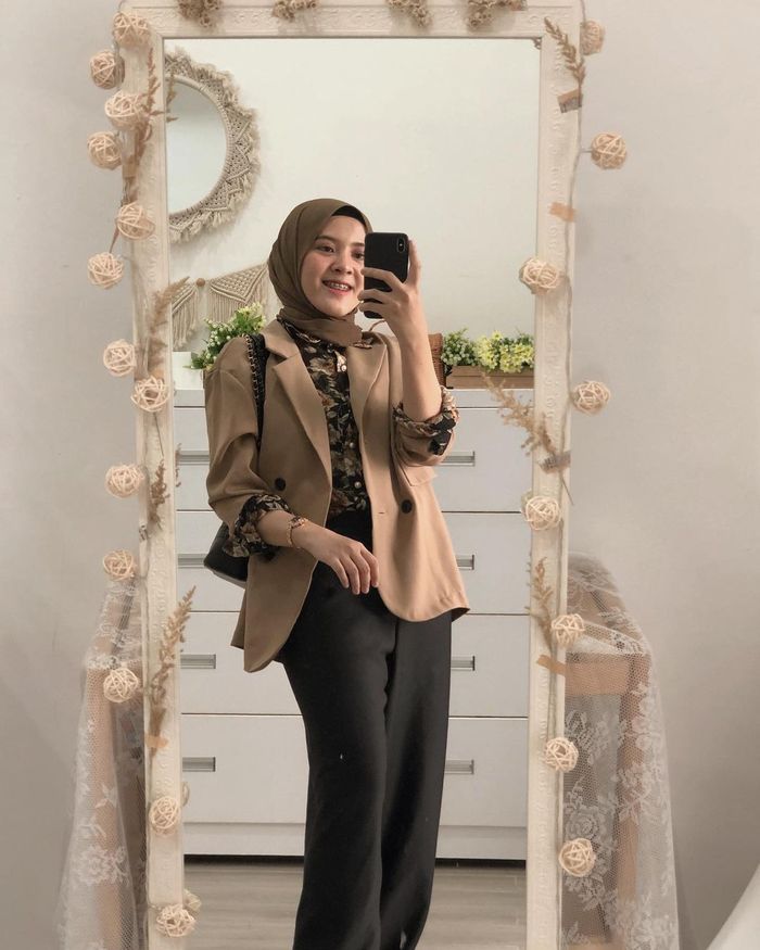 Formal hijab outfit 2025