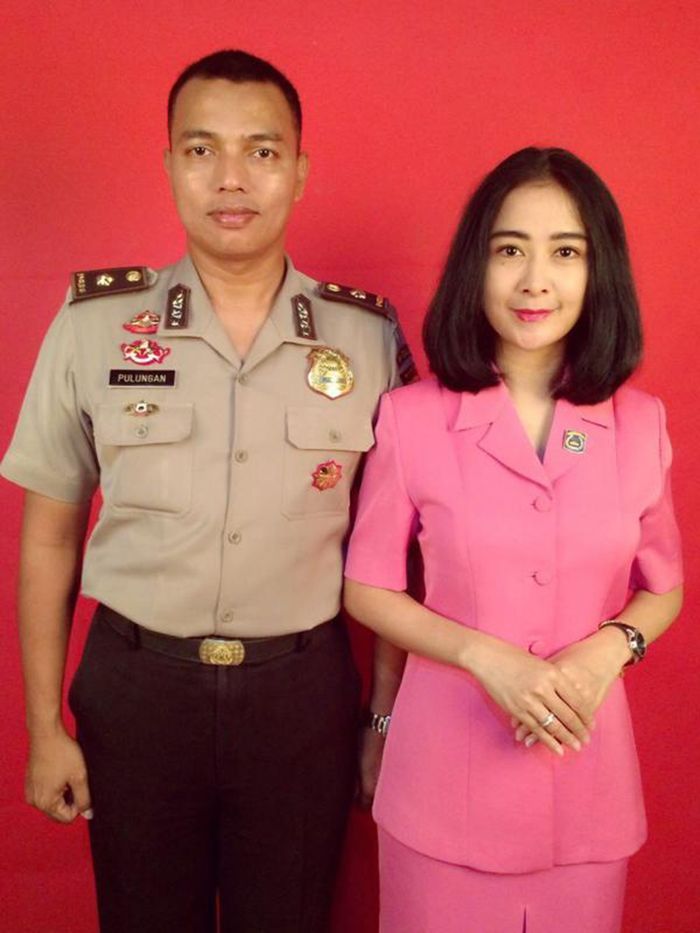 uut Permatasari dan sang suami