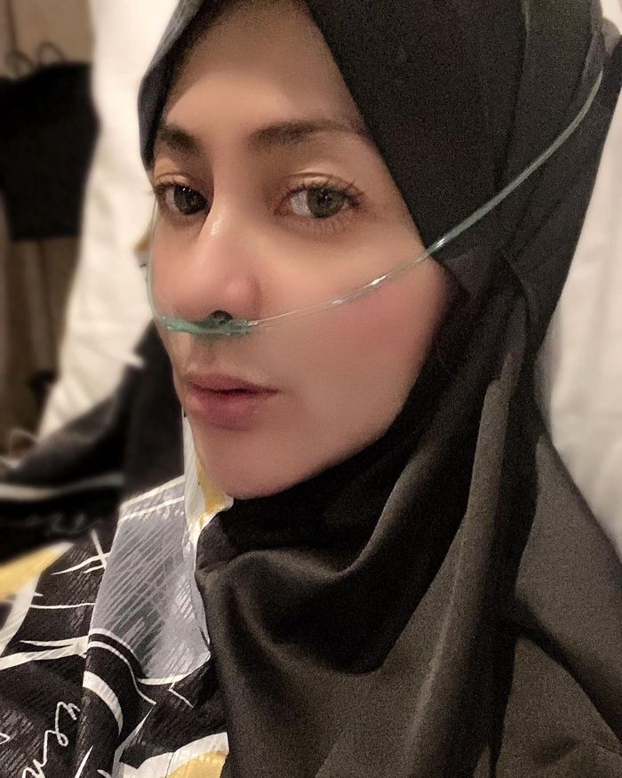Sempat dituding penyuka sesama jenis, <a href='https://manado.tribunnews.com/tag/sarah-vi' title='Sarah Vi'>Sarah Vi</a> kini pasrah terjangkit penyakit menular ini.