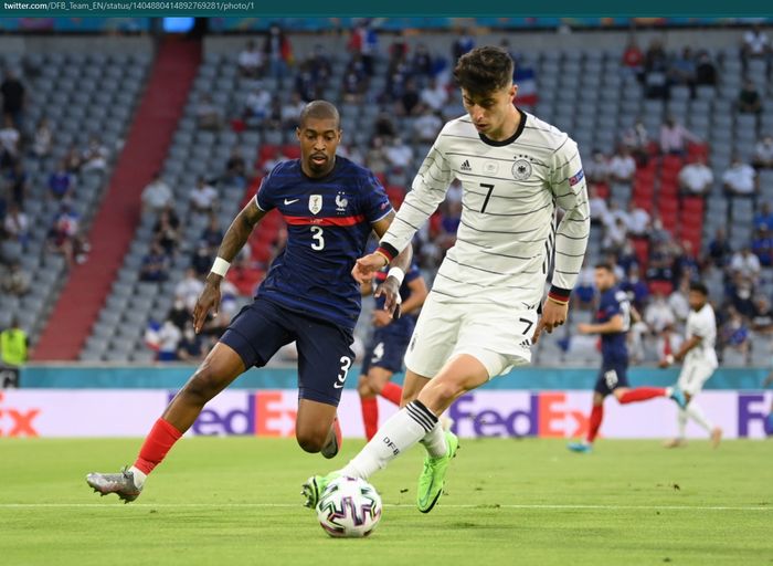 Momen duel antara Kai Havertz dan Presnel Kimpembe dalam laga Prancis versus Jerman di laga perdana Grup F Euro 2020.