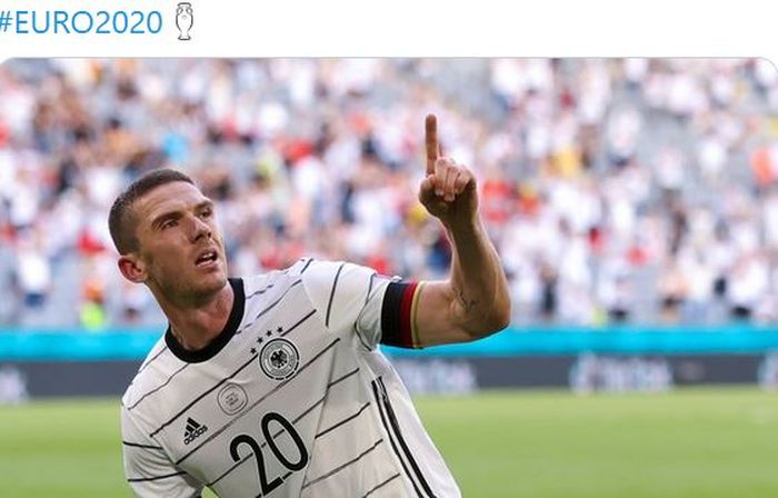 Bek kiri timnas Jerman, Robin Gosens, merayakan gol ke gawang timnas Portugal dalam laga Grup F EURO 2020 di Stadion Football Arena, Sabtu (19/6/2021).