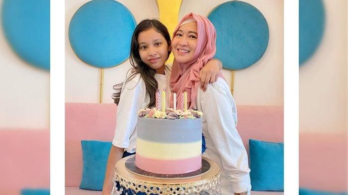 Shakiena rayakan ulang tahun ke-15