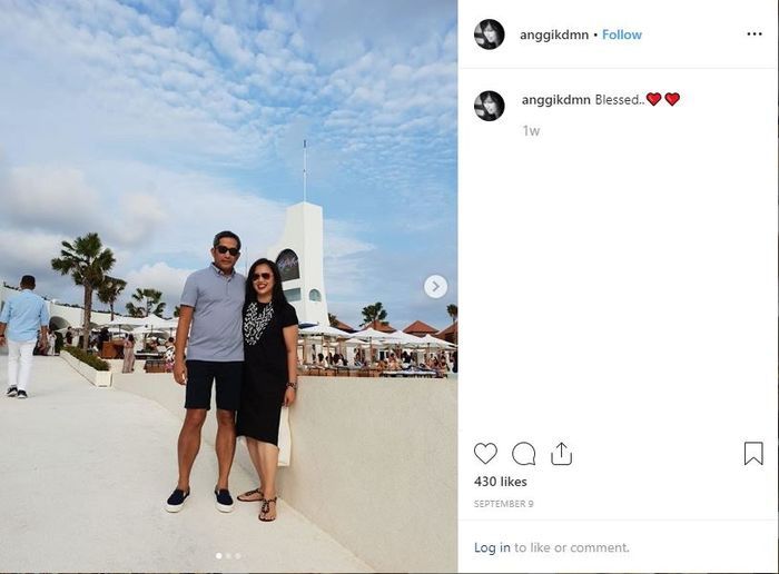 Potret mantan istri Tora Sudiro bersama seorang pria