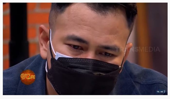 Raffi Ahmad menangis