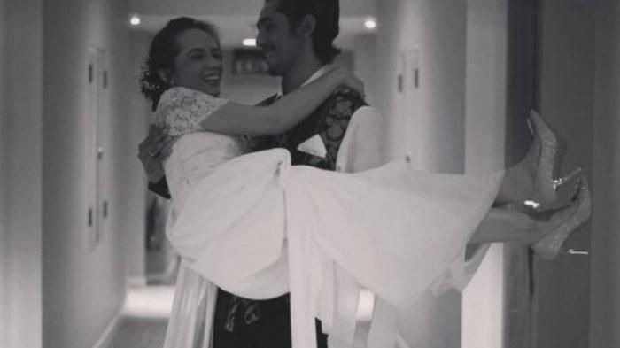 Potret pernikahan sederhana Putri Anne dan Arya Saloka