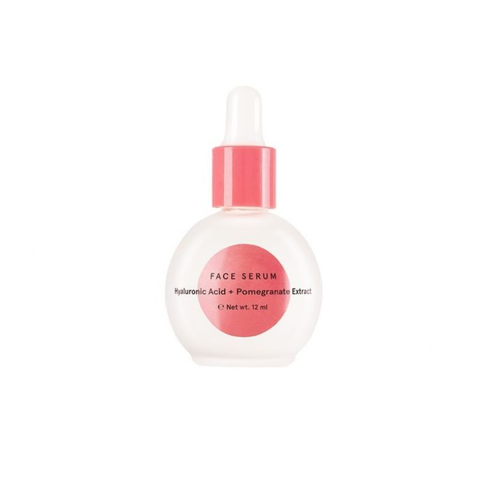 Rekomendasi serum hyraluronic acid: Dear Me Beauty Hyaluronic Acid + Pomegranate Extract.