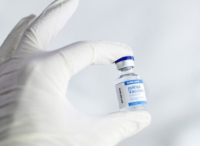 Efikasi dan KIPI Vaksin Covid-19 Pfizer 