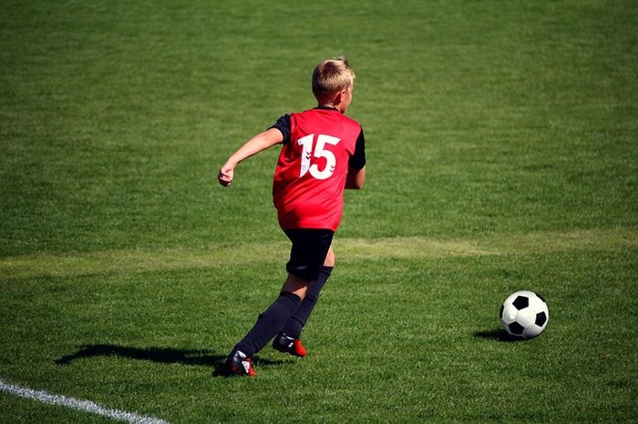 Aturan Permainan Sepak Bola Dibuat Fifa Untuk Pemain Hingga Penonton Semua Halaman Kids