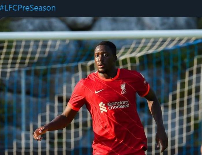 Ibrahima Konate jalani debut di Liverpool pada laga uji coba kontra Stuttgart, 20 Juli 2021.