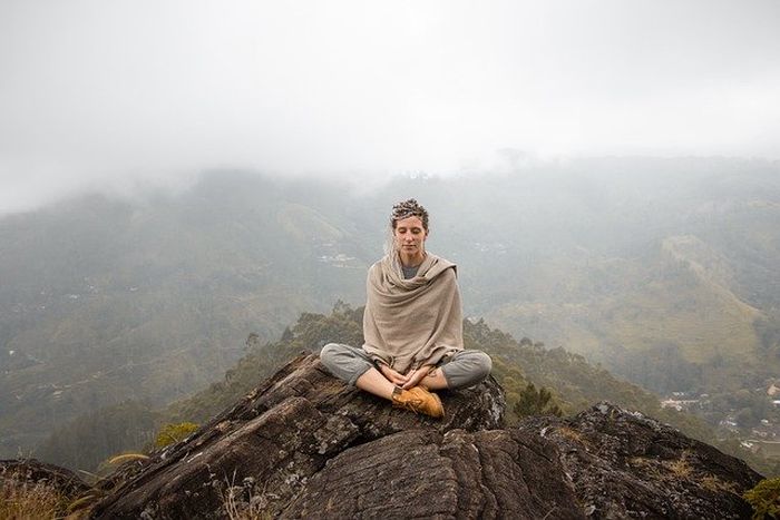 Meditasi pernapasan sangat baik dilakukan untuk kesehatan dikala pandemi.