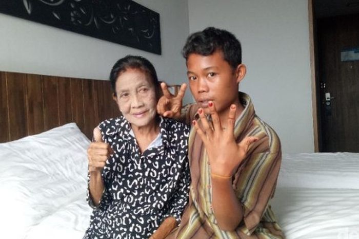 Nenek Rohaya dan Slamet