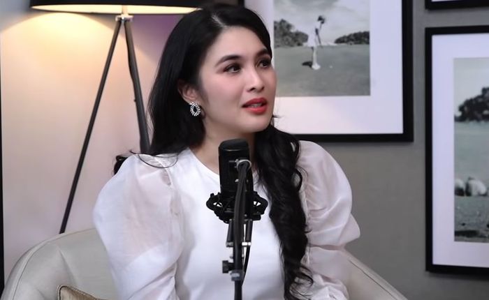 Sandra Dewi 