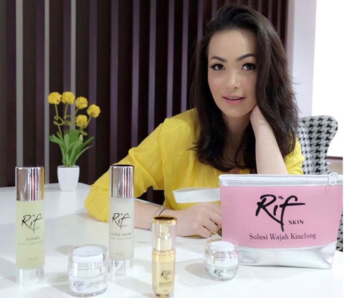 Ruang makan Christy Jusung