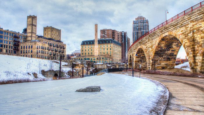Minnesota is a midwestern US state bordered by Canada and Lake Superior, the largest of the Great Lakes. The state has more than 10,000 other lakes, including Lake Itasca, the main source of the Mississippi River.