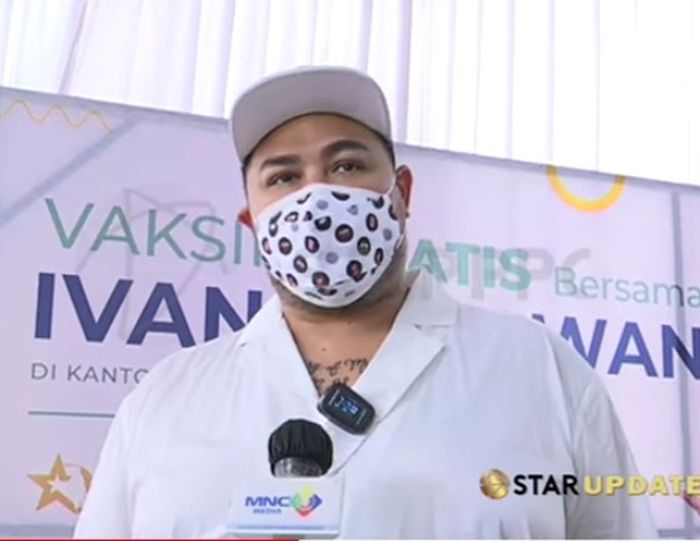 Ivan Gunawan beri komentar atas tindakan orangtua Ayu Ting Ting pada haters.