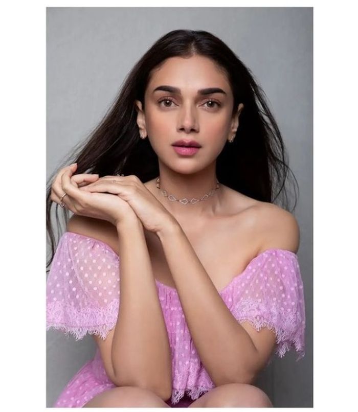 Aditi Rao merupakan keturunan bangsawan