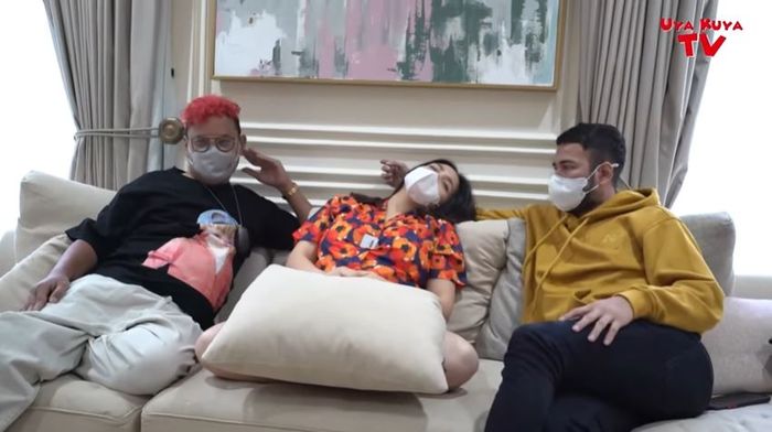 Nagita Slavina tengah dihipnotis Uya Kuya
