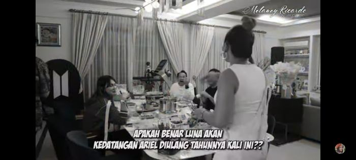 Luna Maya menduga Ariel NOAH datang ke acara ulang tahunnyaTangkapan layar Youtube Melaney Ricardo